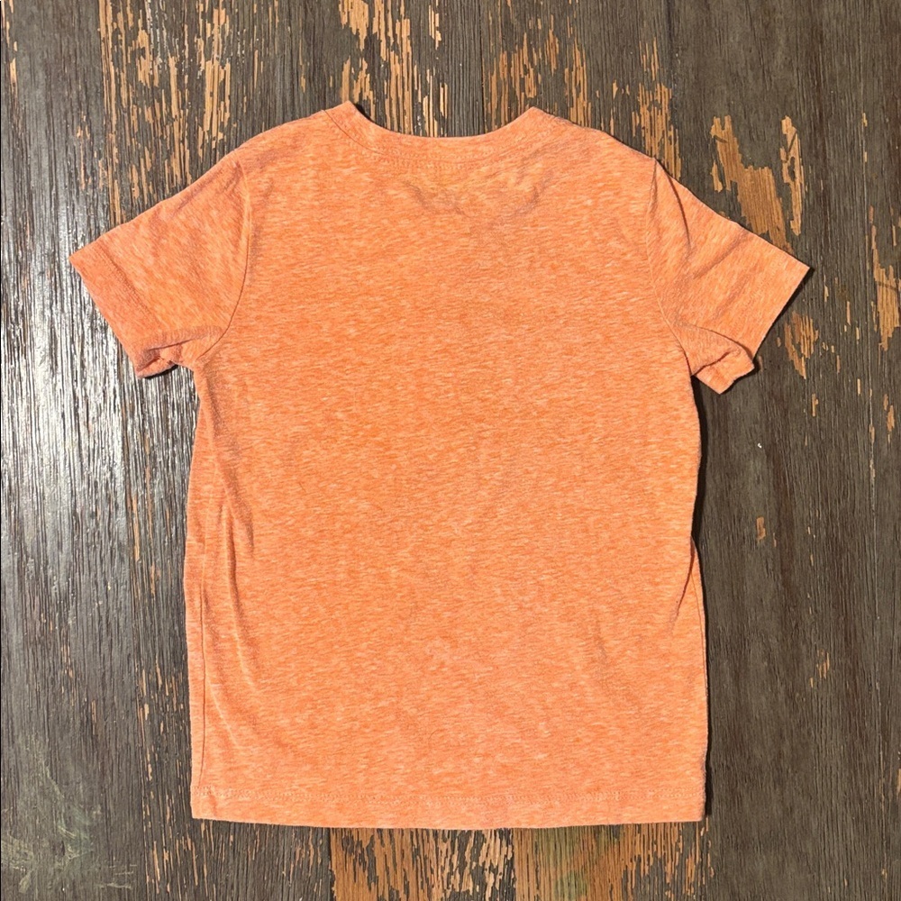 OshKosh B'gosh 3T Orange Crush Henley Shirt and Gravel Grey Pocketed Shorts, EUC - Picture 6 of 7